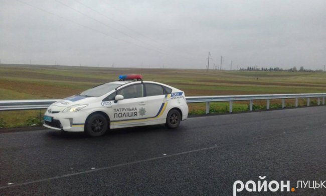 Аварія на Волині: перекинулася вантажівка