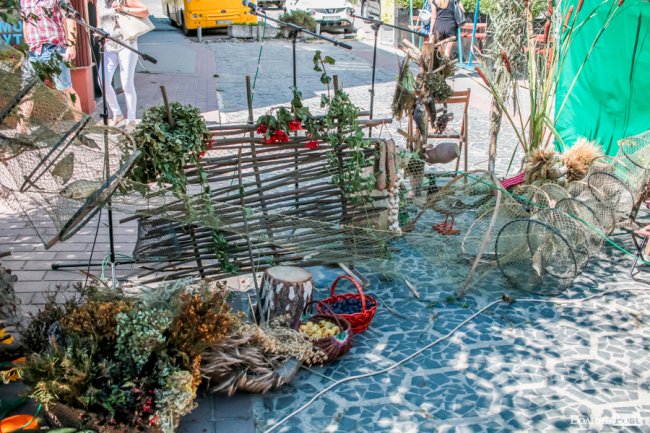 Народні розваги і море людей: в центрі Луцька «гуляє» етнофестиваль. ФОТО 