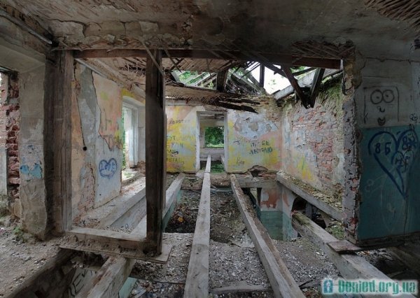 Закинута садиба магнатів на Ковельщині. ФОТО