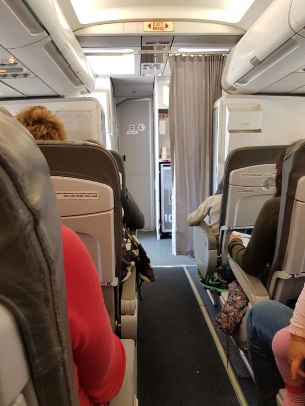 З Єгипту другу добу не можуть вилетіти 200 українців. ФОТО