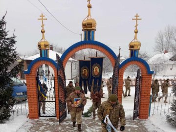 На Волині провели в останню путь загиблого воїна Валентина Васильковського