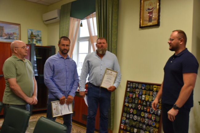 У Луцьку відзначили рятувальників, які врятували трьох дітей на річці Стир