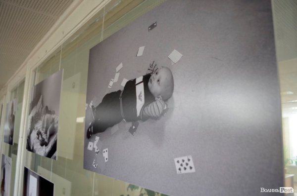 У Луцьку - виставка світлин про рак у дітей. ФОТО