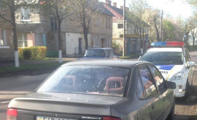 Патрульні затримали двох водіїв у нетверезому стані