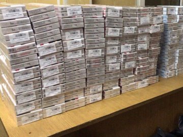 Через волинську митницю з Білорусі намагалися провезти 3700 пачок контрабандних цигарок