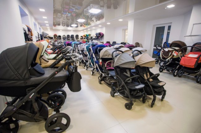 Магазин дитячих товарів «Twins» у Луцьку продовжує працювати і підтримувати країну*