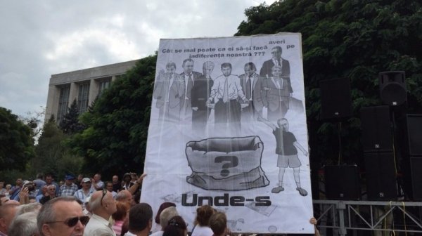 В Молдові - багатотисячні протести проти влади