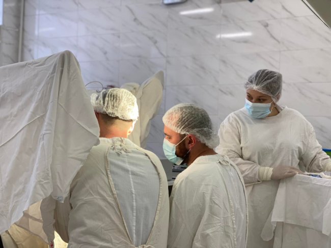 Волинські лікарі-проктологи прооперували одразу 7 пацієнтів. ФОТО