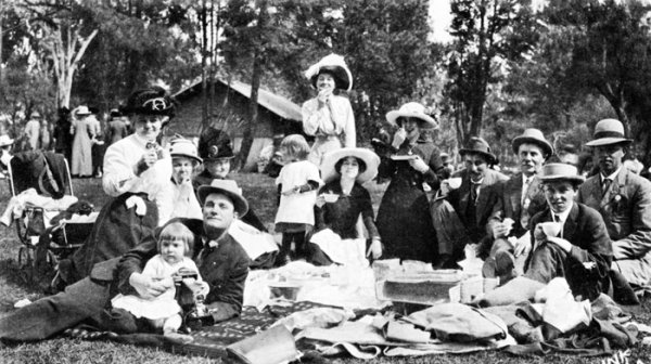 Пікнік городян в Одесі. Фото кінця ХІХ століття.