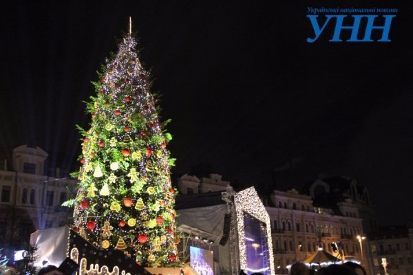 Як прикрасили до Нового року найбільші міста світу. ФОТО