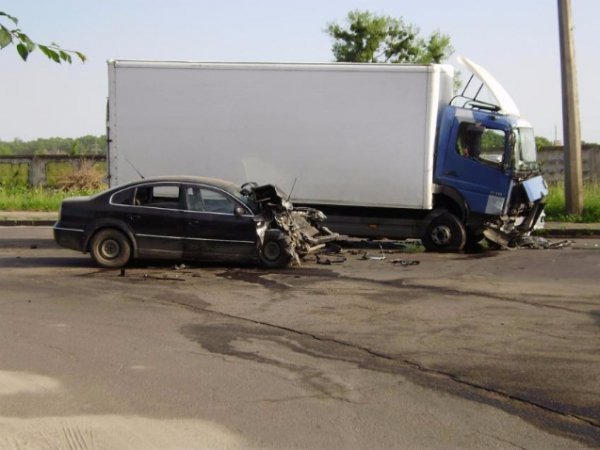 У Луцьку серйозна аварія біля «Кромберга». ФОТО. ОНОВЛЕНО