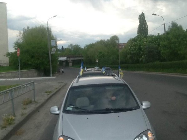 У Луцьку закликають зменшити ціну на пальне