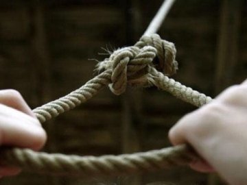 У військовому гуртожитку повісився контрактник з Волині