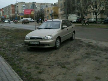 «Автоандони» на вихідних «окупували» вулиці Луцька