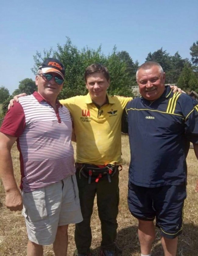 Дмитро Комаров у волинській глибинці знімає передачу