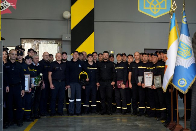 У Луцьку нагородили рятувальників. ФОТО