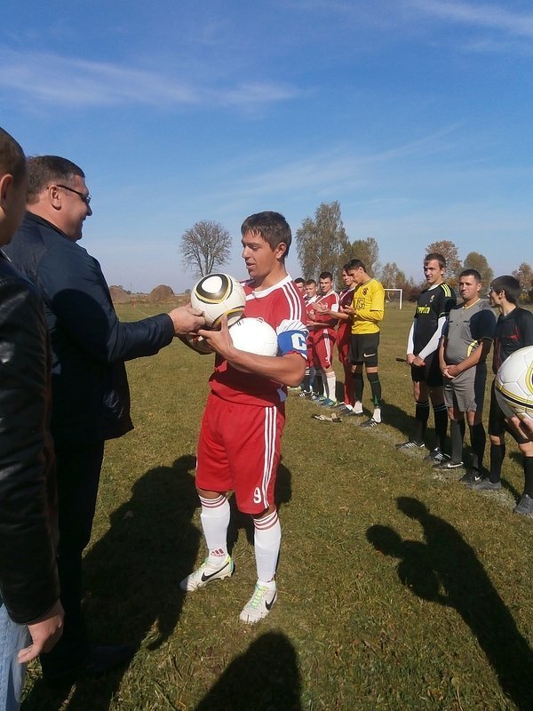 Футбольні команди Рожищенського району змагаються за Кубок Юрія Цейка. ФОТО*