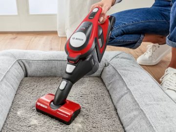 Переваги використання акумуляторних пилососів у прибиранні*