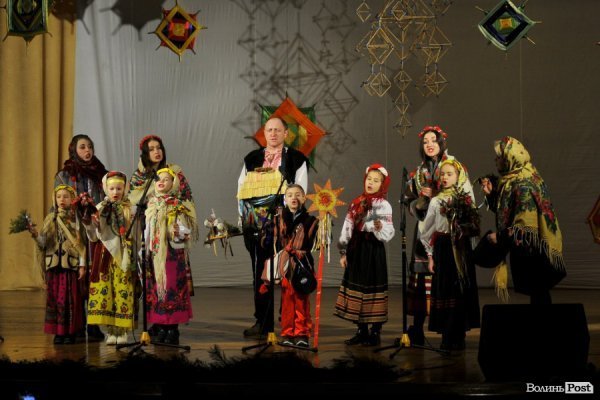 Фото з фестивалю вертепів у Луцьку