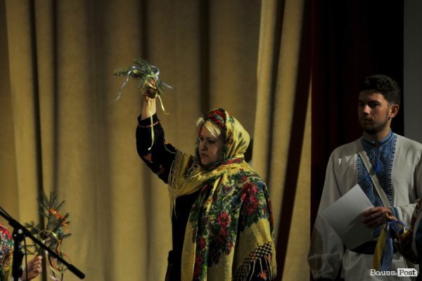 Фото з фестивалю вертепів у Луцьку