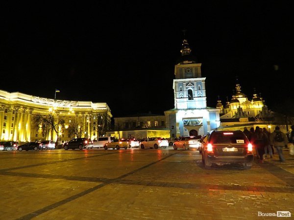 Михайлівська площа