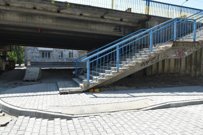 Показали, як у Луцьку ремонтують двори на Львівській та Привокзальній