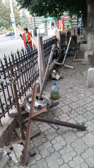 У центрі Луцька порозганяли квіткарів. ФОТО