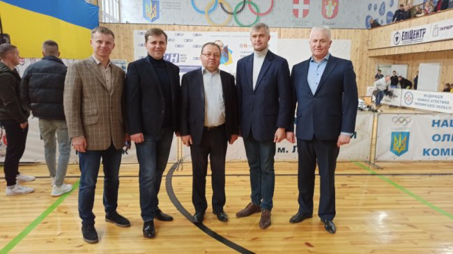 У Луцьку відбувся міжнародний турнір  зважкої атлетики, присвячений волинському тренеру. ФОТО