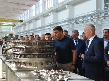 Як Прем’єр-міністр «інспектував» луцький «Мотор». ФОТО