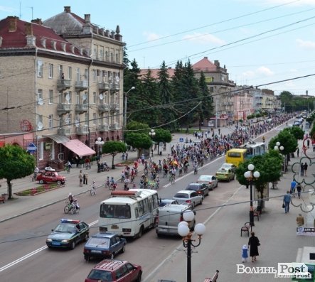 Велодень у Луцьку зібрав більше тисячі людей