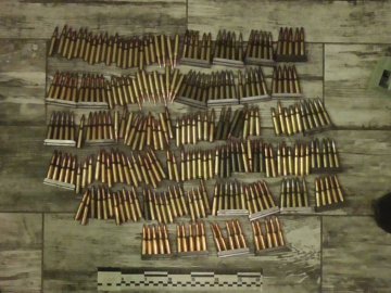 Загрожує до семи років тюрми: на Волині повідомили про підозру торговцям зброєю. ФОТО