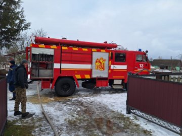 На Волині горіла господарська споруда