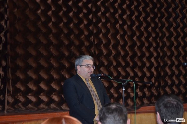 Луцькі школярі зустріли гостей з Волновахи. ФОТО