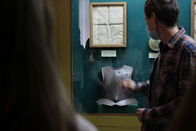 Лучанин із синдромом Дауна провів екскурсію в музеї. ВІДЕО