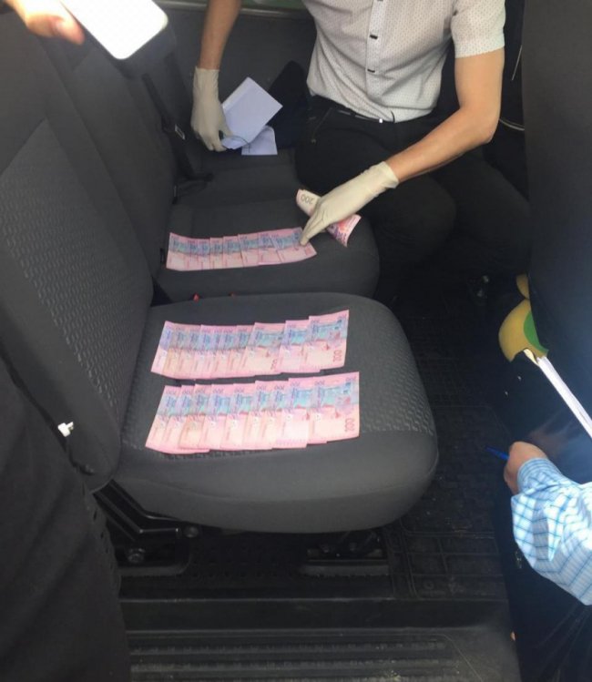 Волинянин пропонував прикордонникам хабар, щоб налагодити незаконний бізнес. ФОТО