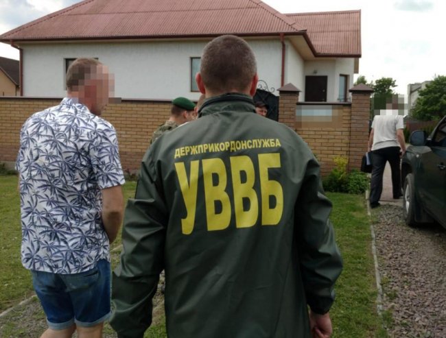 Волинянин пропонував прикордонникам хабар, щоб налагодити незаконний бізнес. ФОТО