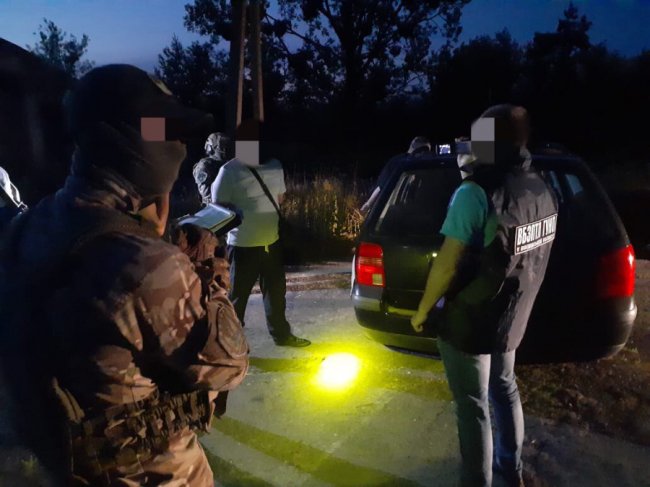 Волинські прикордонники «на гарячому» піймали організатора каналу незаконної міграції в ЄС