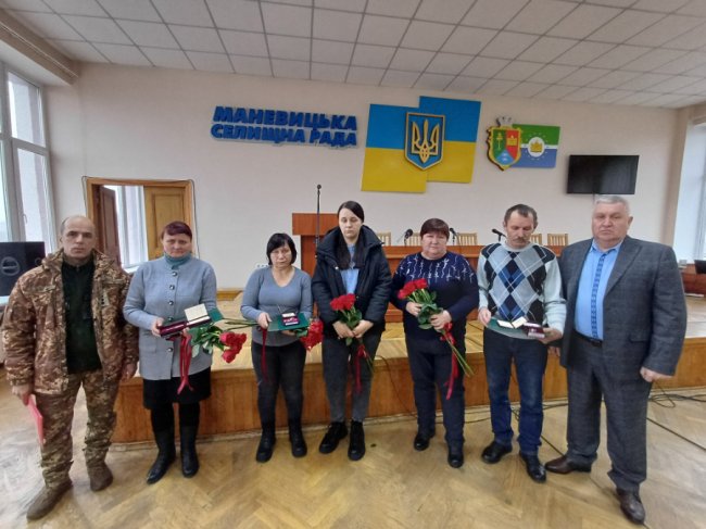 У День Соборності України родичі отримали посмертні нагороди Героїв з Волині. ФОТО