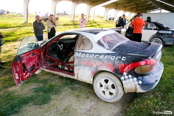 Під Луцьком відбулися автоперегони «ралі-крос». ФОТО