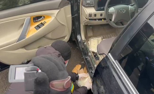 Через волинський кордон водійка намагалась провезти до Польщі 17 кілограмів наркотиків. ФОТО