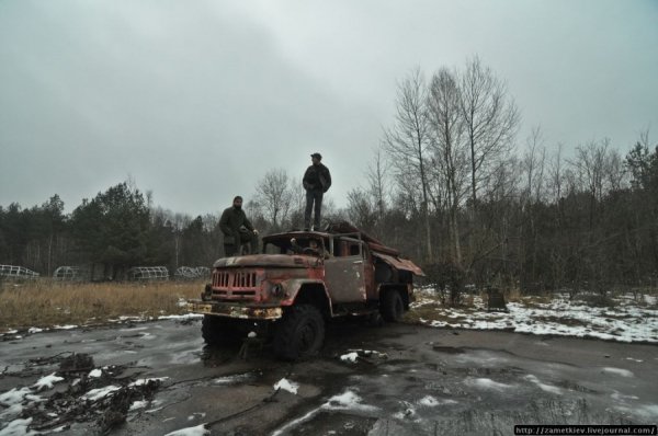 Екстремали відзначили Новий рік в Чорнобилі. ФОТО
