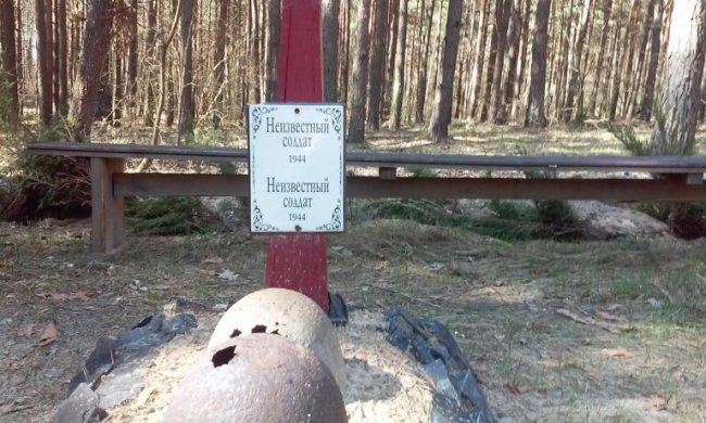 Як оберігають тисячі могил у волинських лісах