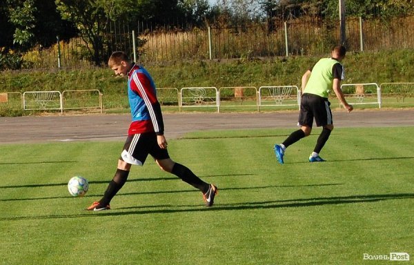 Футболісти «Волині» готуються до гри з «Металістом». ФОТО