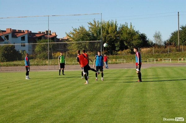 Футболісти «Волині» готуються до гри з «Металістом». ФОТО