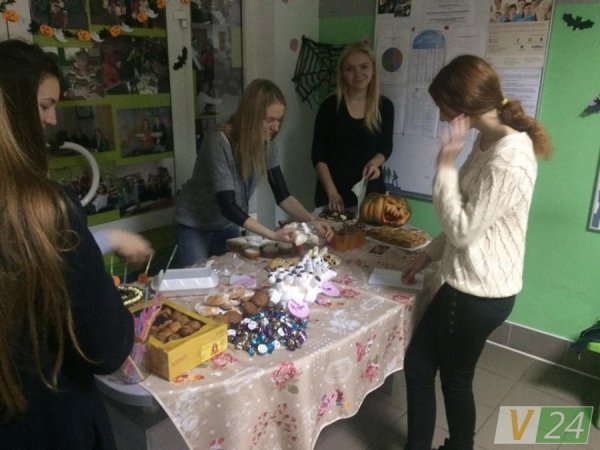 Благодійні жахи: студенти влаштували хелловінський ярмарок. ФОТО