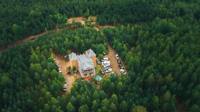 Опублікували чарівні світлини волинського озера