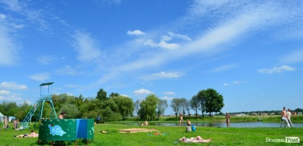 Місто, річка, сонце: у Луцьку стартував купальний сезон. ФОТО