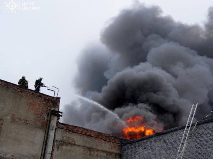 Обстріл Луцька: у пожежі згоріло обладнання майбутнього ресторану