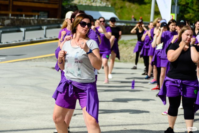 Мирна армія: десантниць Жіночого руху «За майбутнє» навчали, як захищати себе фізично та морально