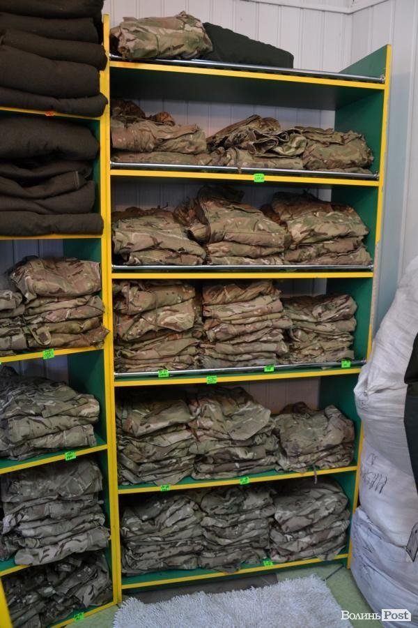 У Луцьку відкрили соціальний магазин з амуніцією для бійців. ФОТО